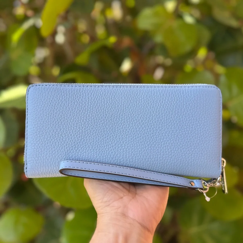 Michael Kors Jet Set Travel LG Continental Wallet Light Sky - Picture 2 of 10